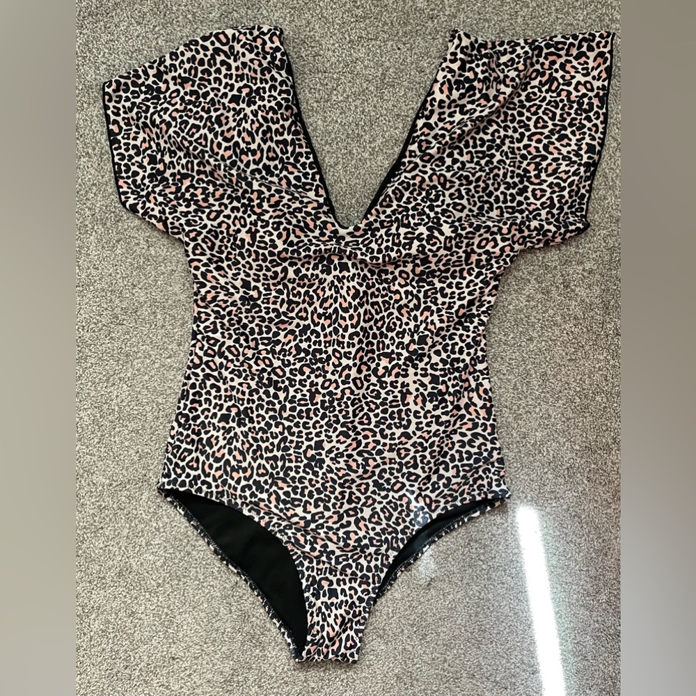 Byinns V-neck one-piece swim suit